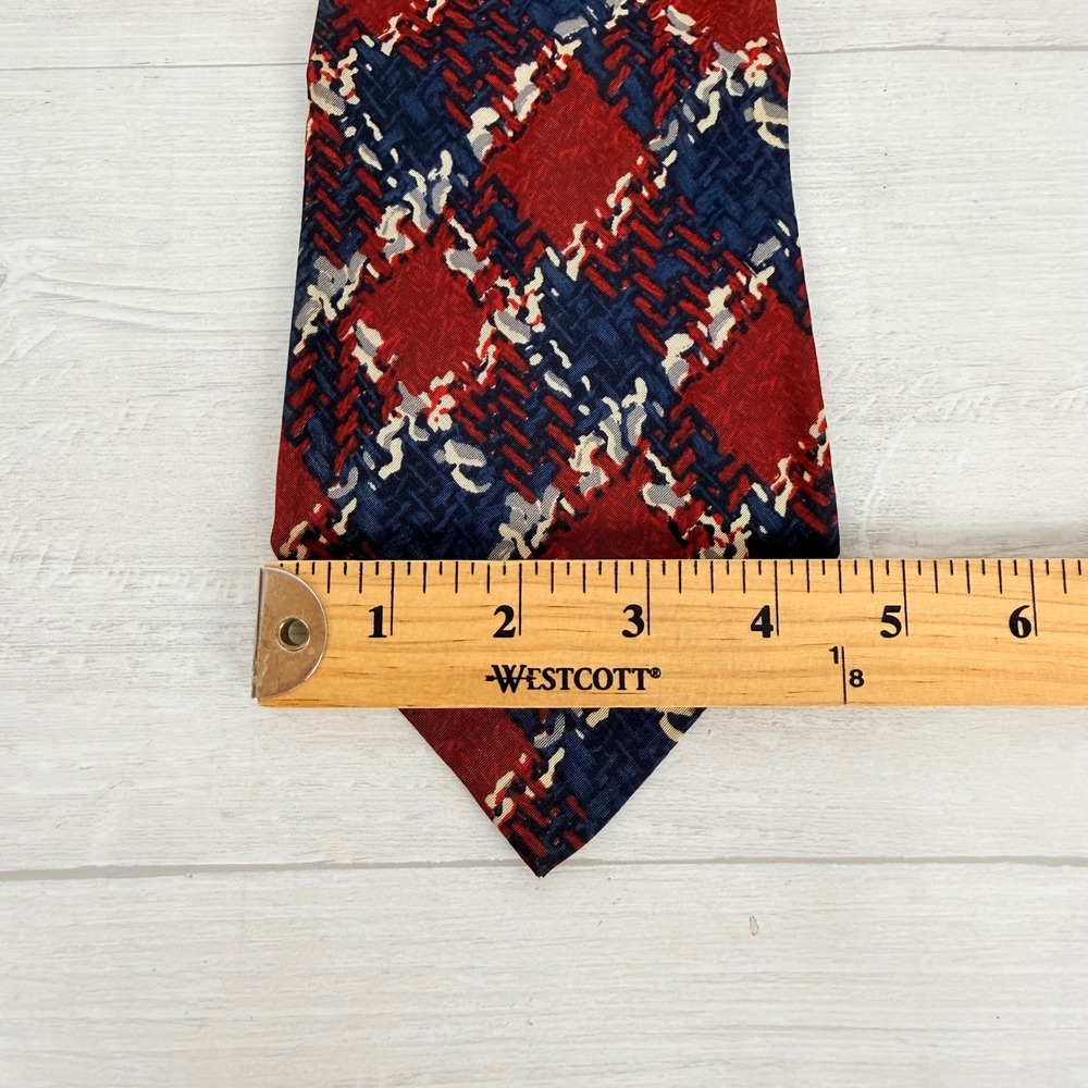 Vintage Chanel Silk Necktie Mens OS Red Navy Blue Geometric Jacquard Italy Logo - Picture 6 of 9